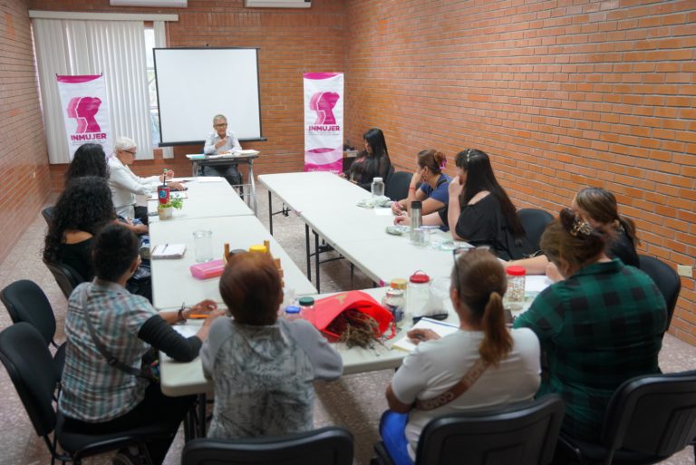 CONOCEN SECRETOS ANCESTRALES DE LAS PLANTAS EN TALLER DE HERBOLARIA IMPULSADO POR INMUJER